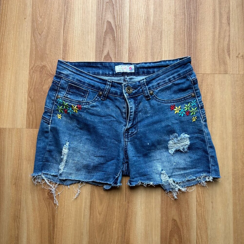 Embroidered Denim Jean Short Shorts Junior 5 Hectik by Natalia Daisy Dukes Girl